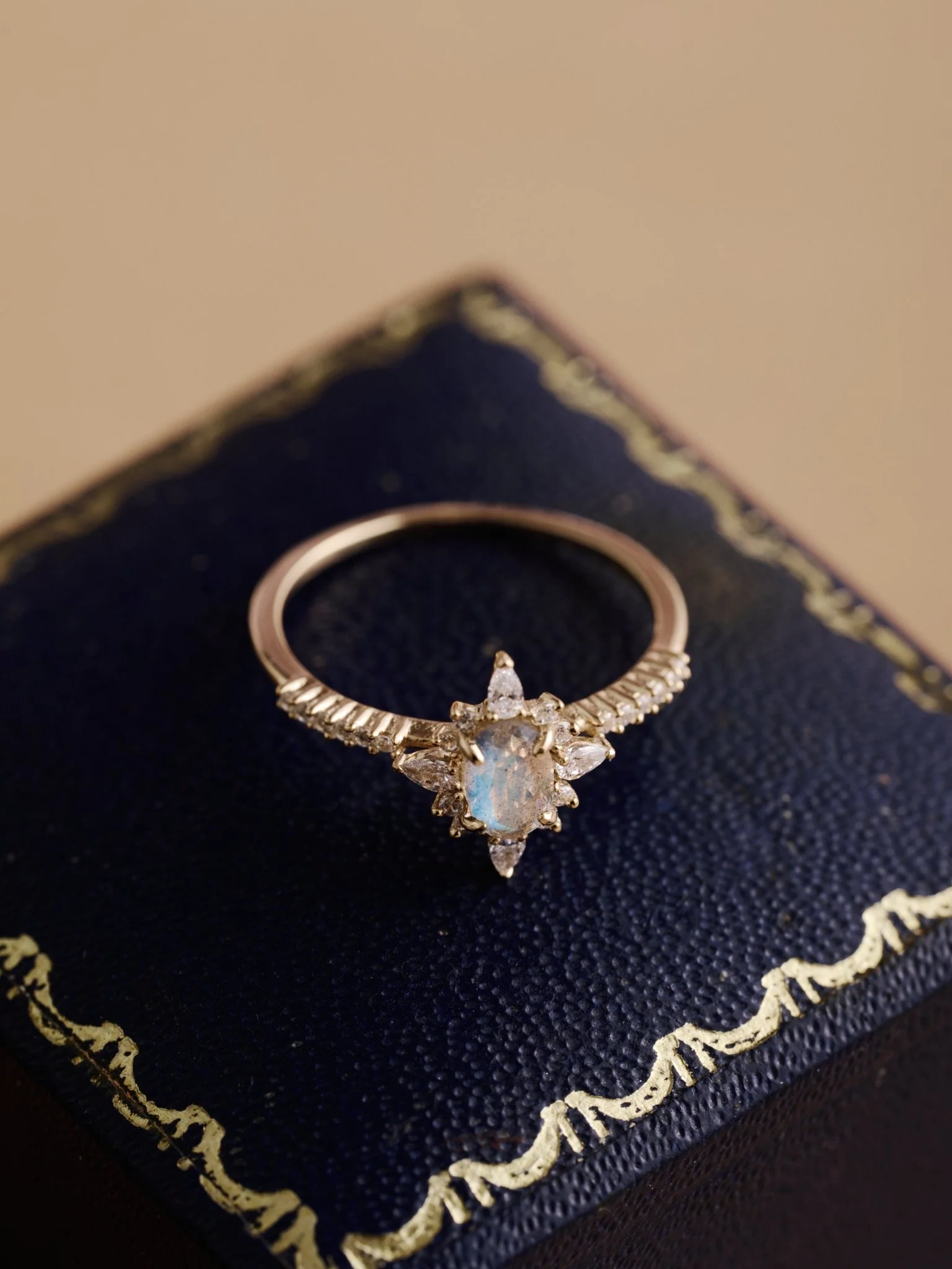 14K Solid Gold Lunara Labradorite Ring - Image 3