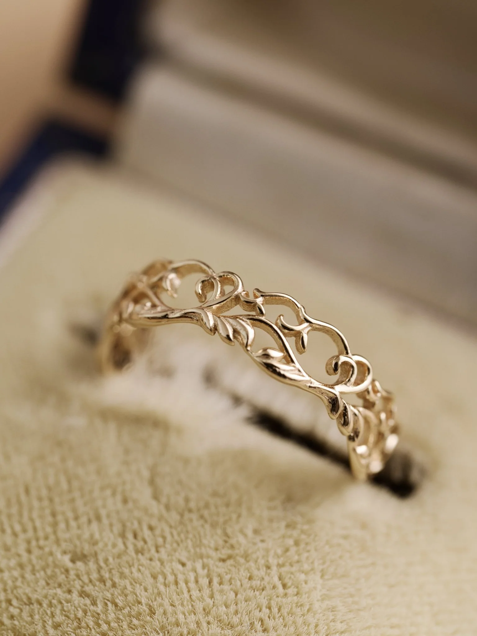 14K Solid Gold Élise Filigree Ring - Image 3