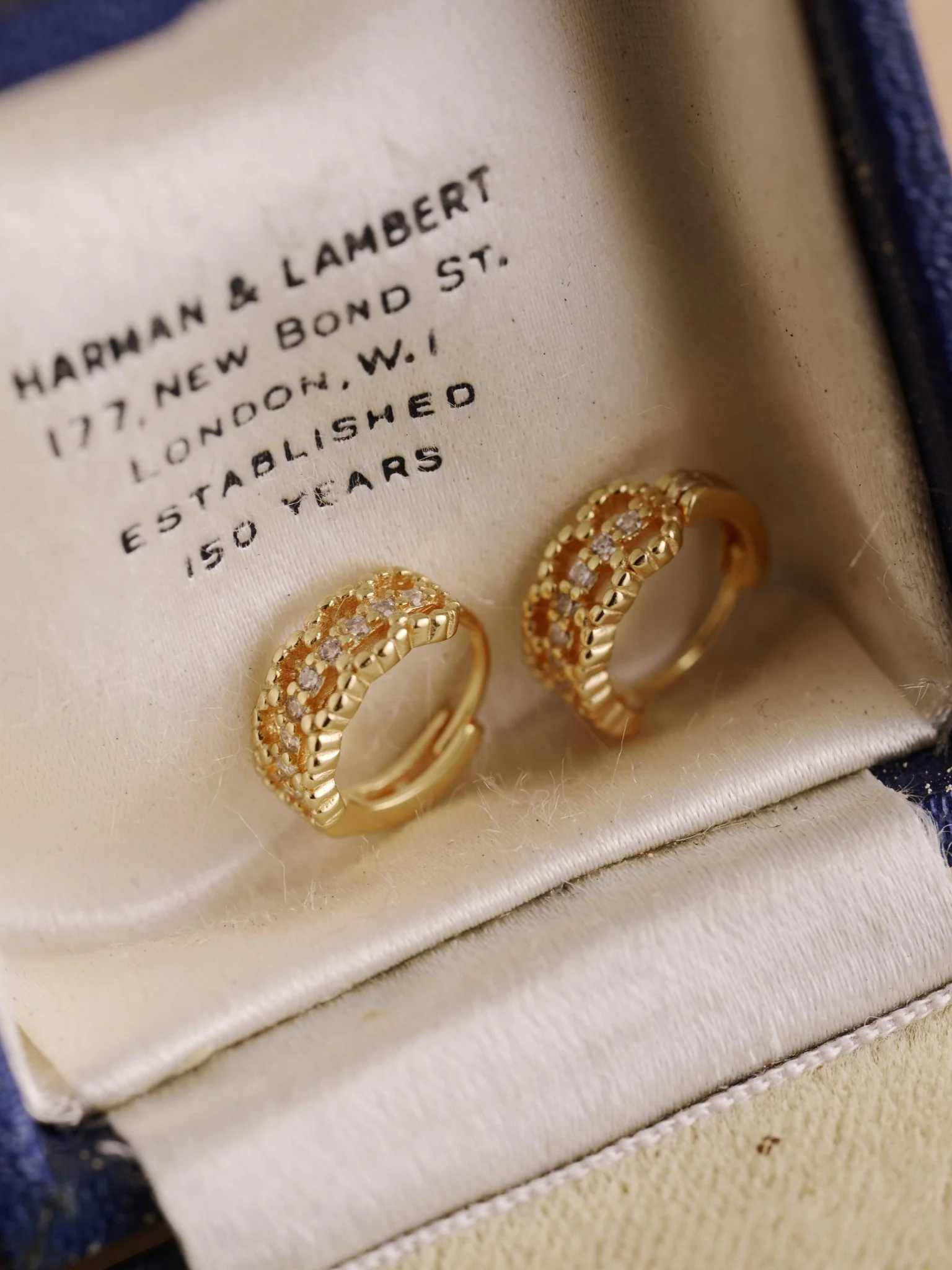 10K Solid Gold Lustre Weave Huggies - Image 3