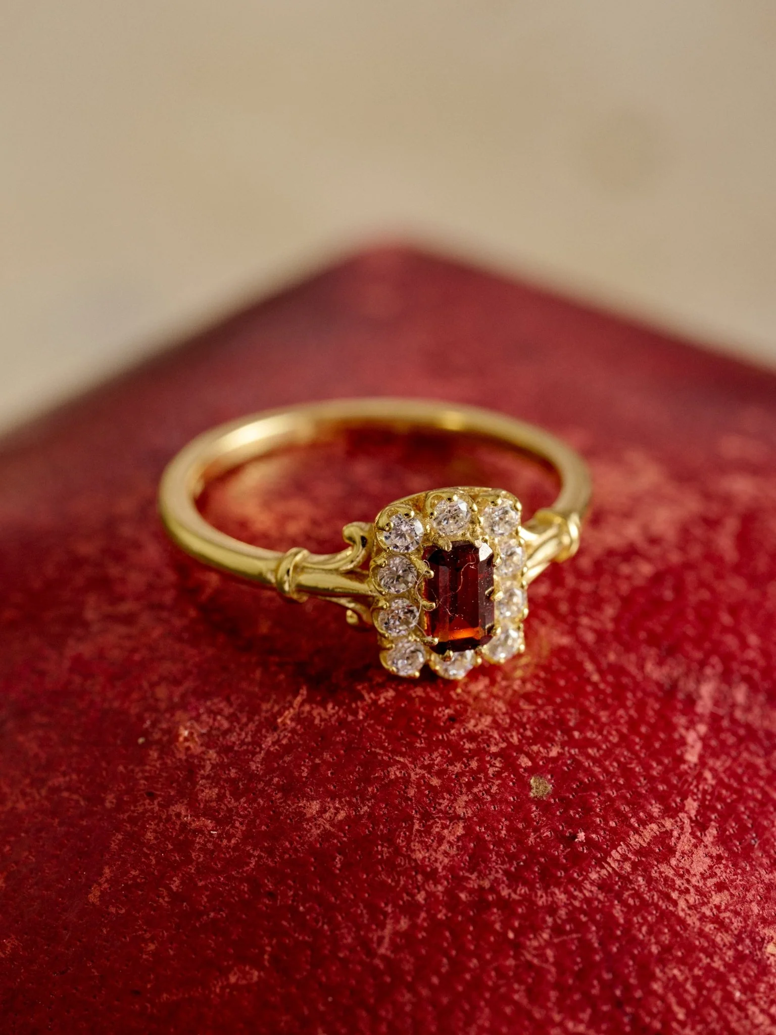 Adeline Garnet Ring - Image 3