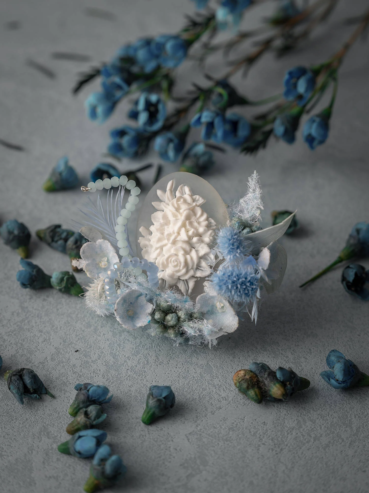 Winteersweet Birth Flower Corsage Ring - Image 3
