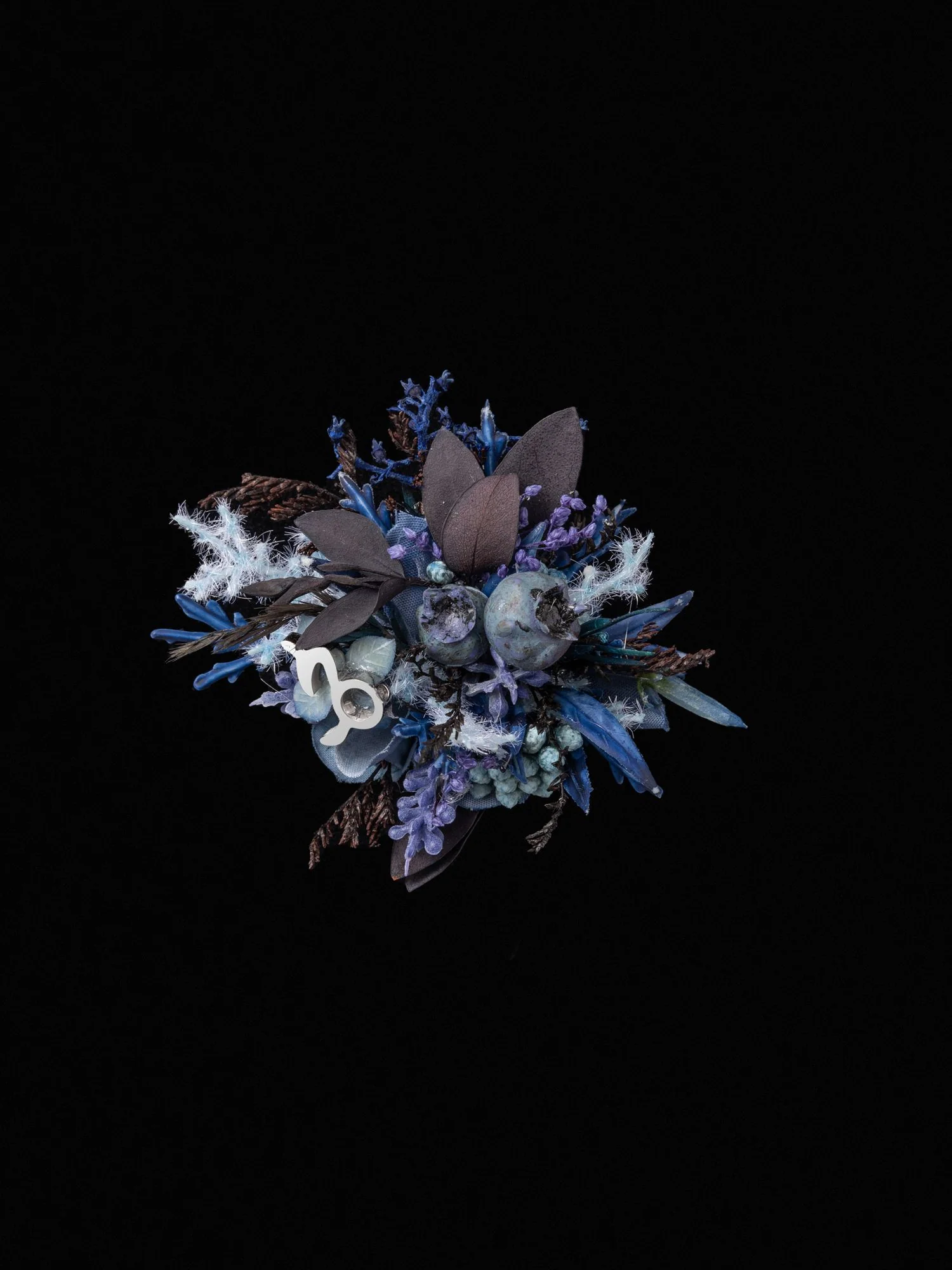 Capricorn Flower Corsage Ring - Image 3