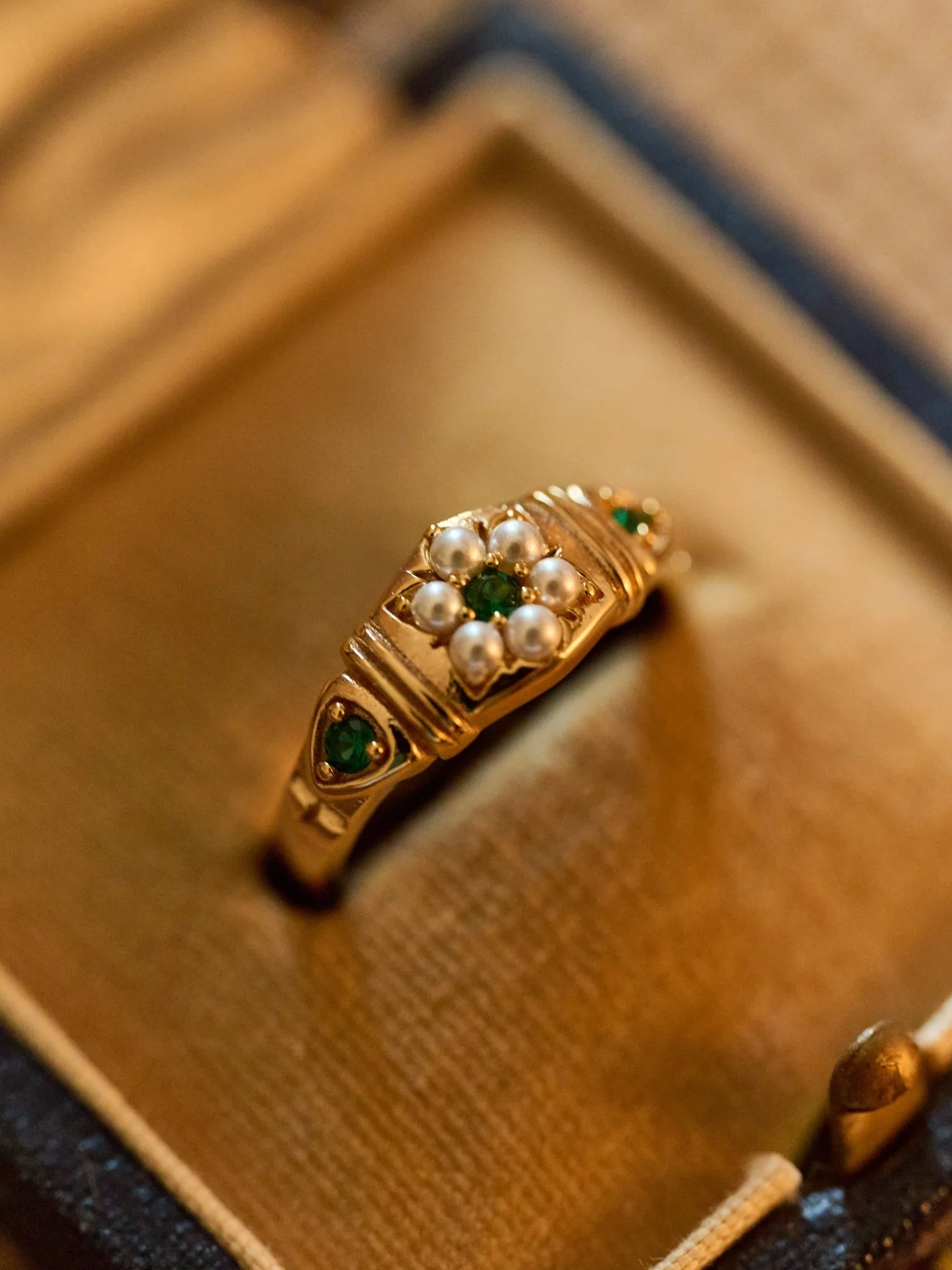 Charlotte Pearl Emerald Ring - Image 2