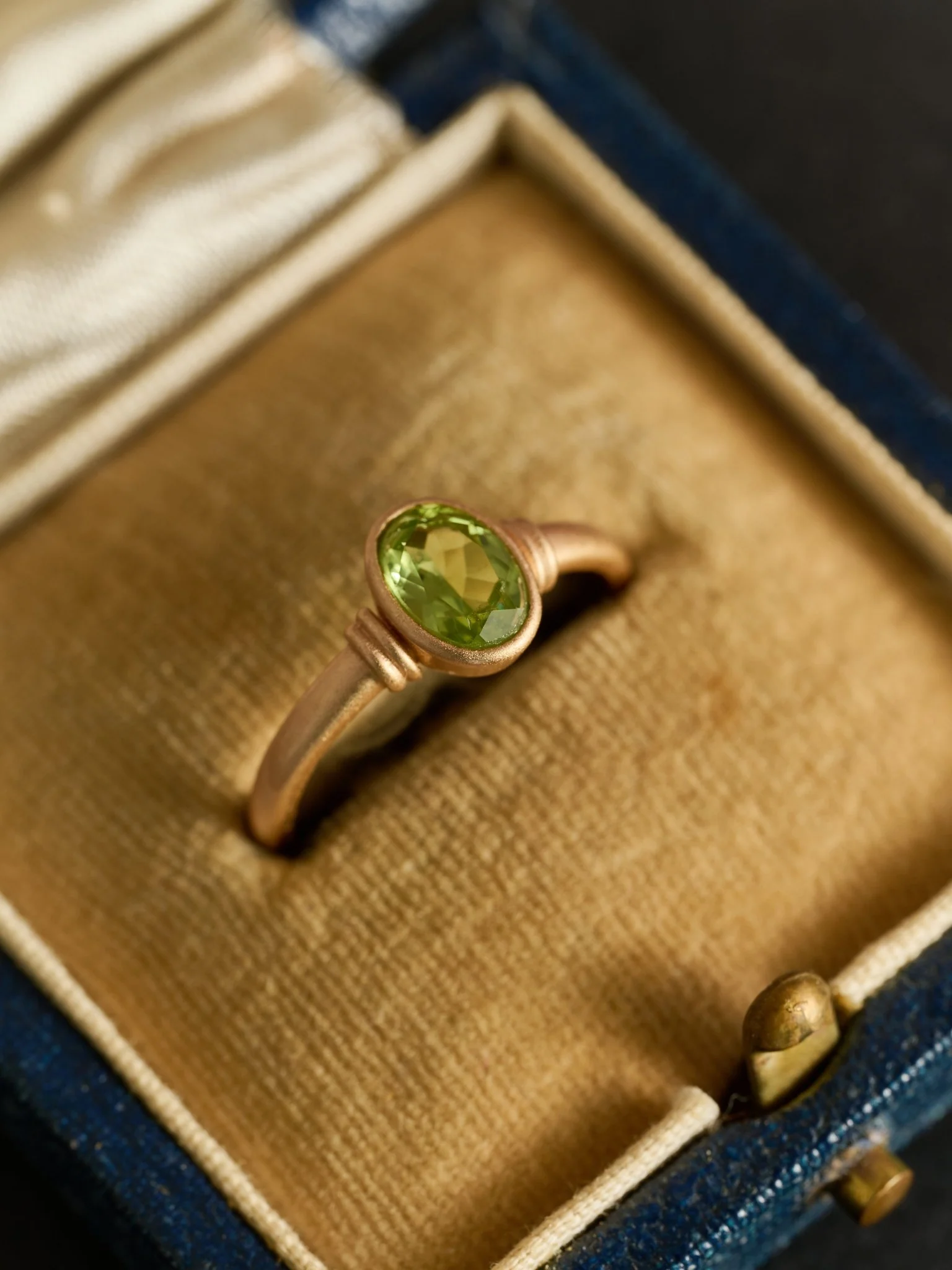 Eden Peridot Ring - Image 7