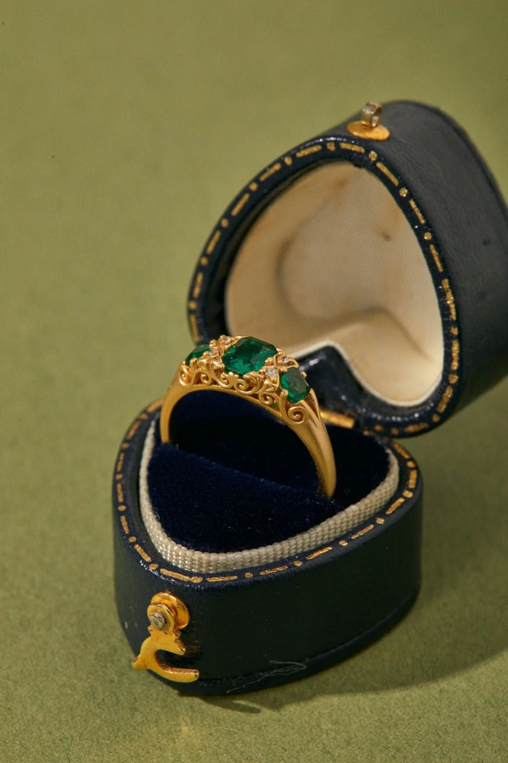 Emerald Path Ring - Image 2