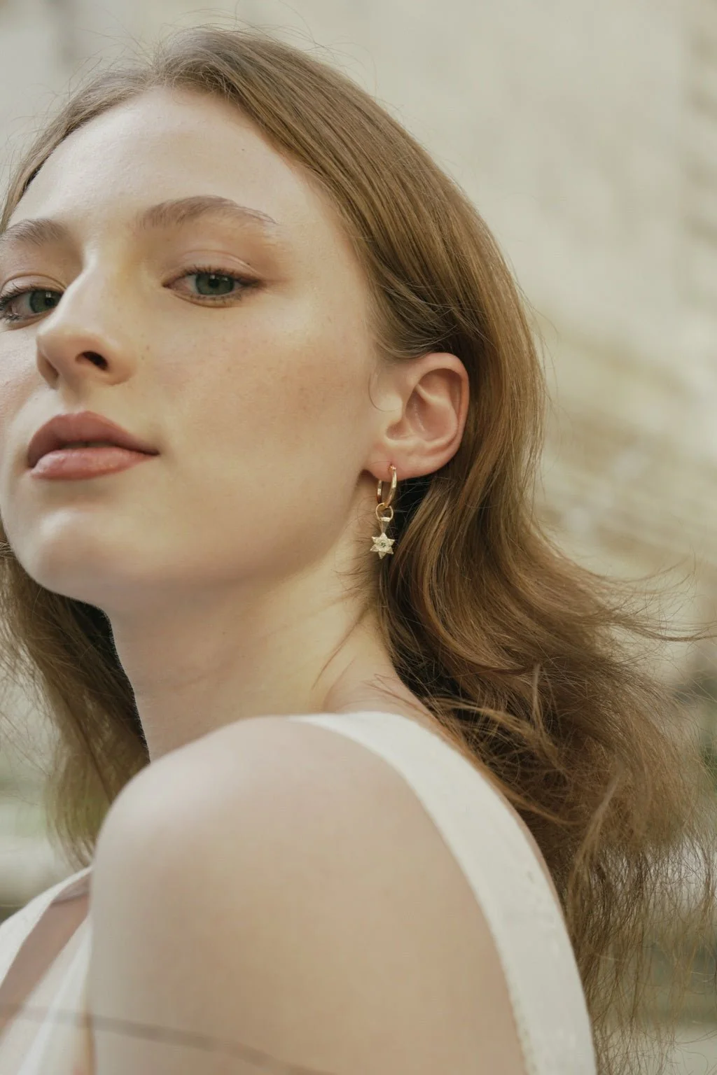 Elsa Lily Emerald Earrings - Image 4