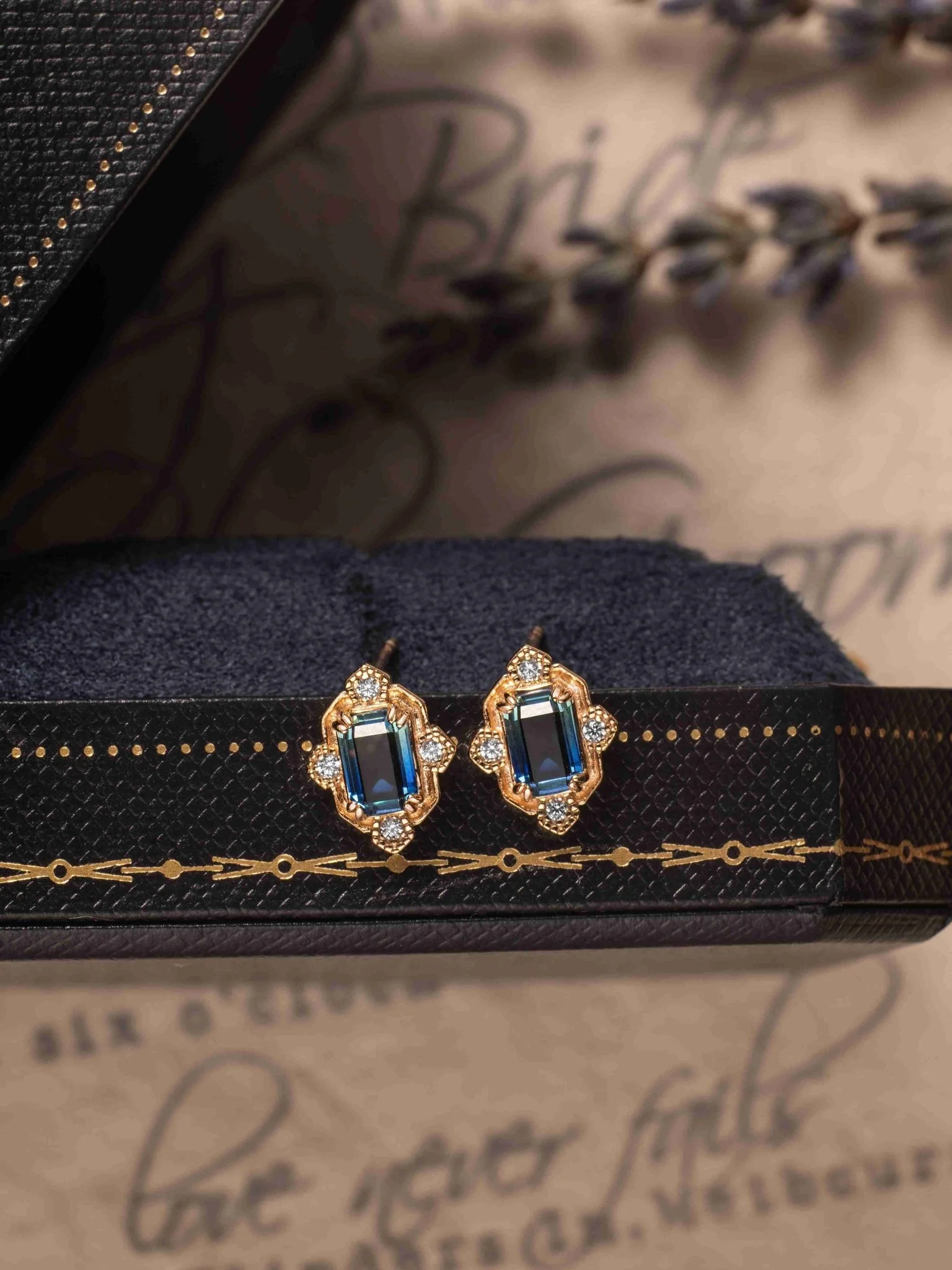 Louisa Sapphire Jewelry Set - Image 9