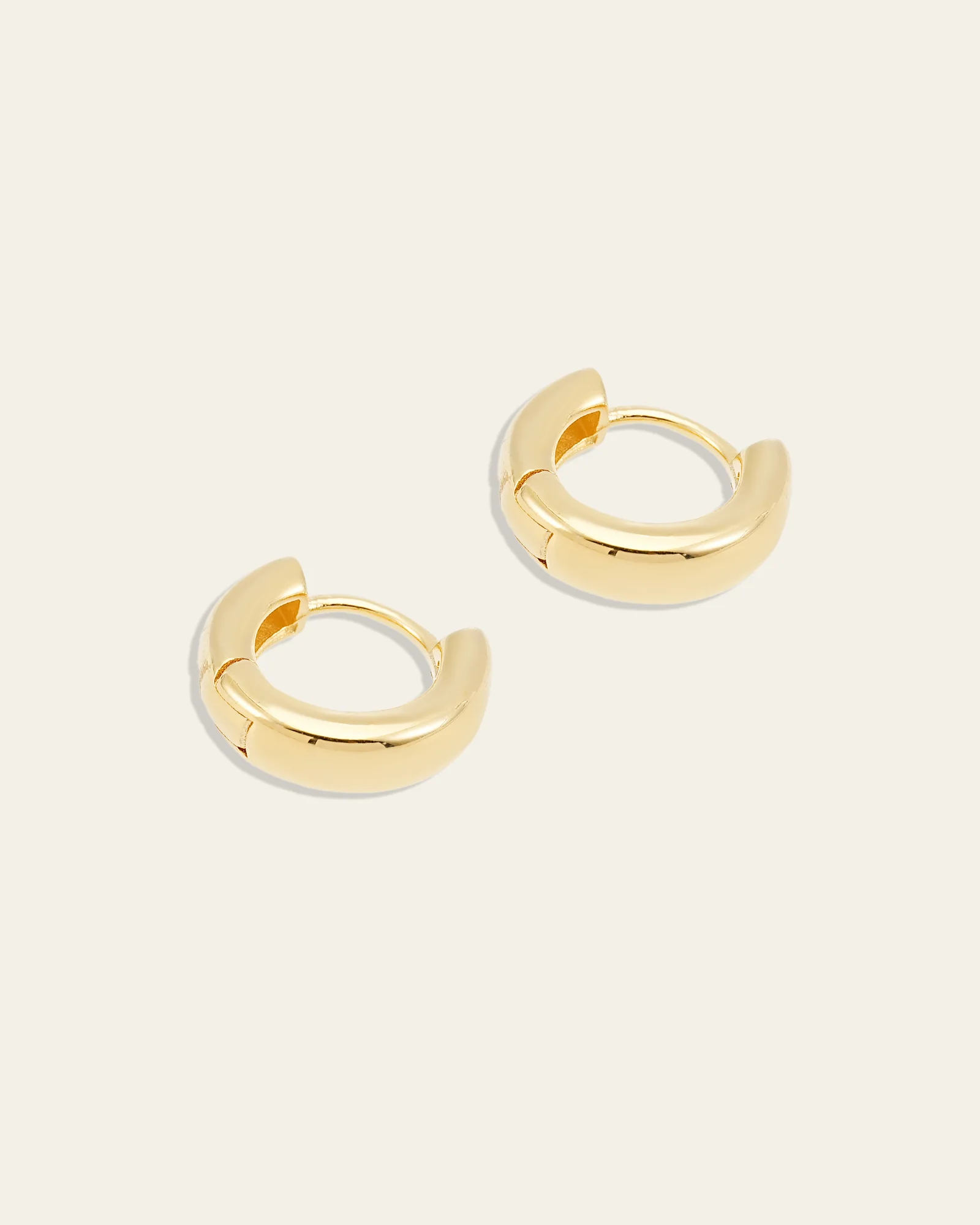 Mia Hoops - Image 14