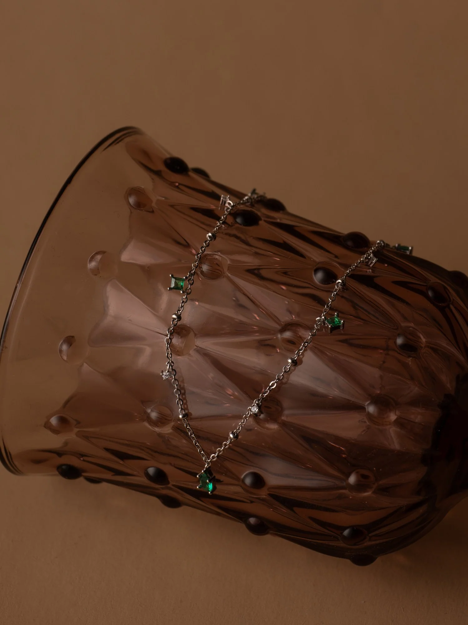 Moren Emerald Diamond Necklace - Image 9