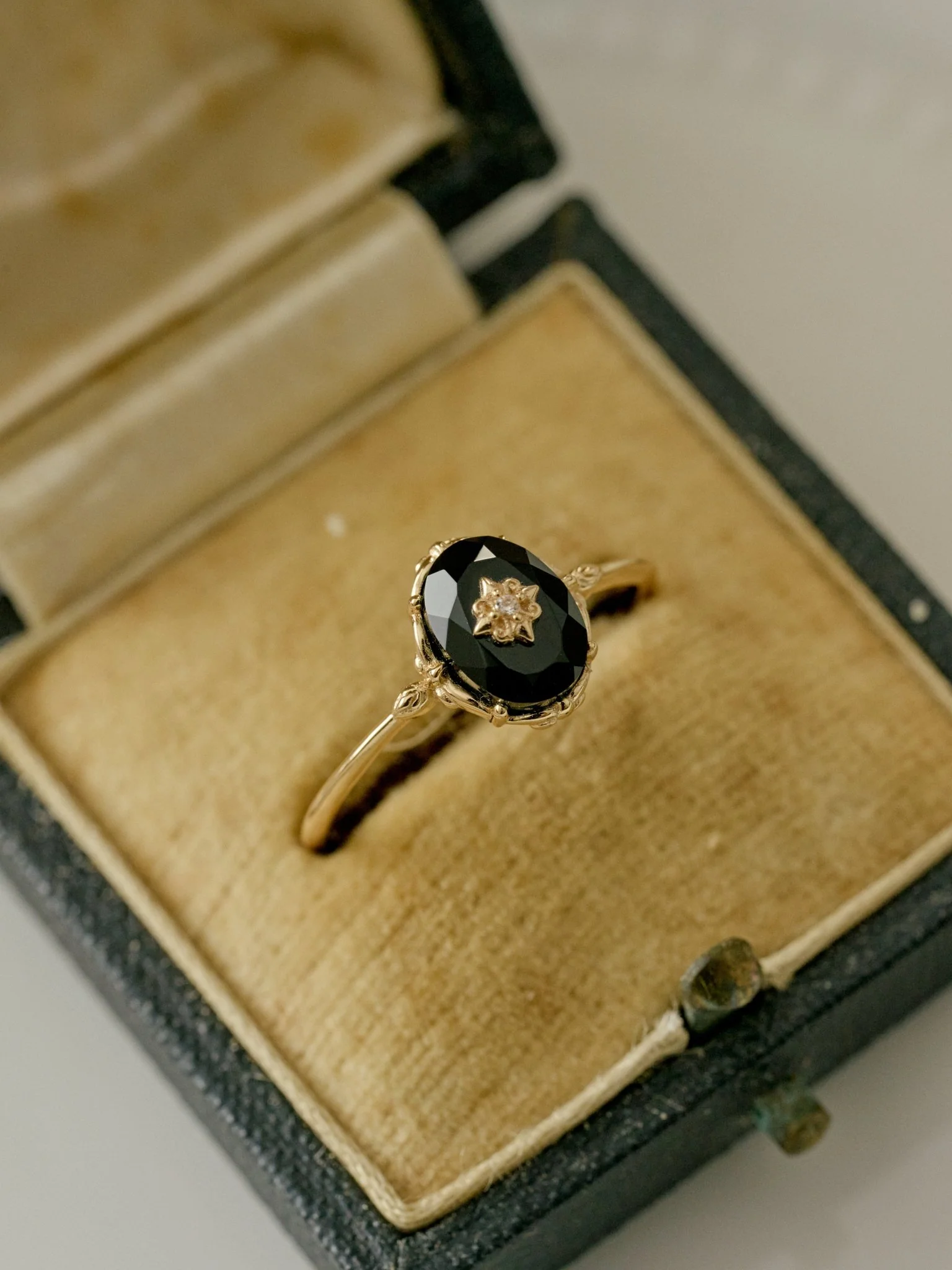 Noir Stella Onyx Ring - Image 2