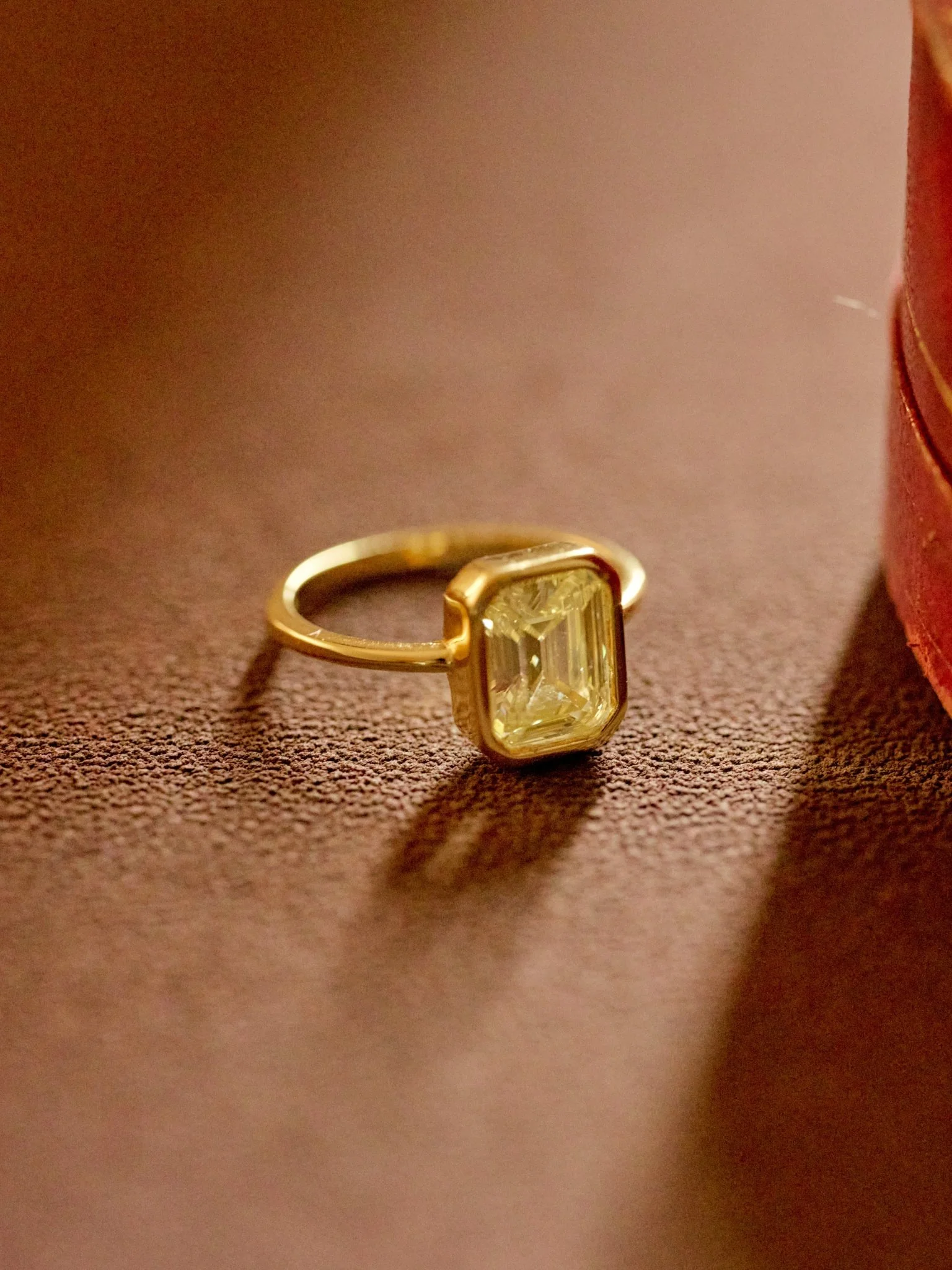 Soleil Signet Ring - Image 2