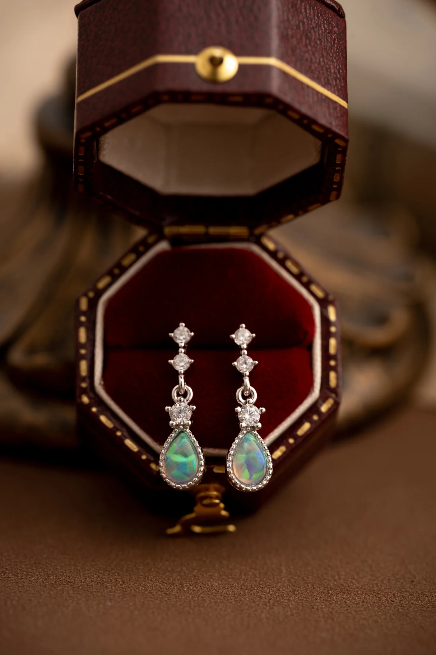 Starlight Opal Jewelry Set - Image 3