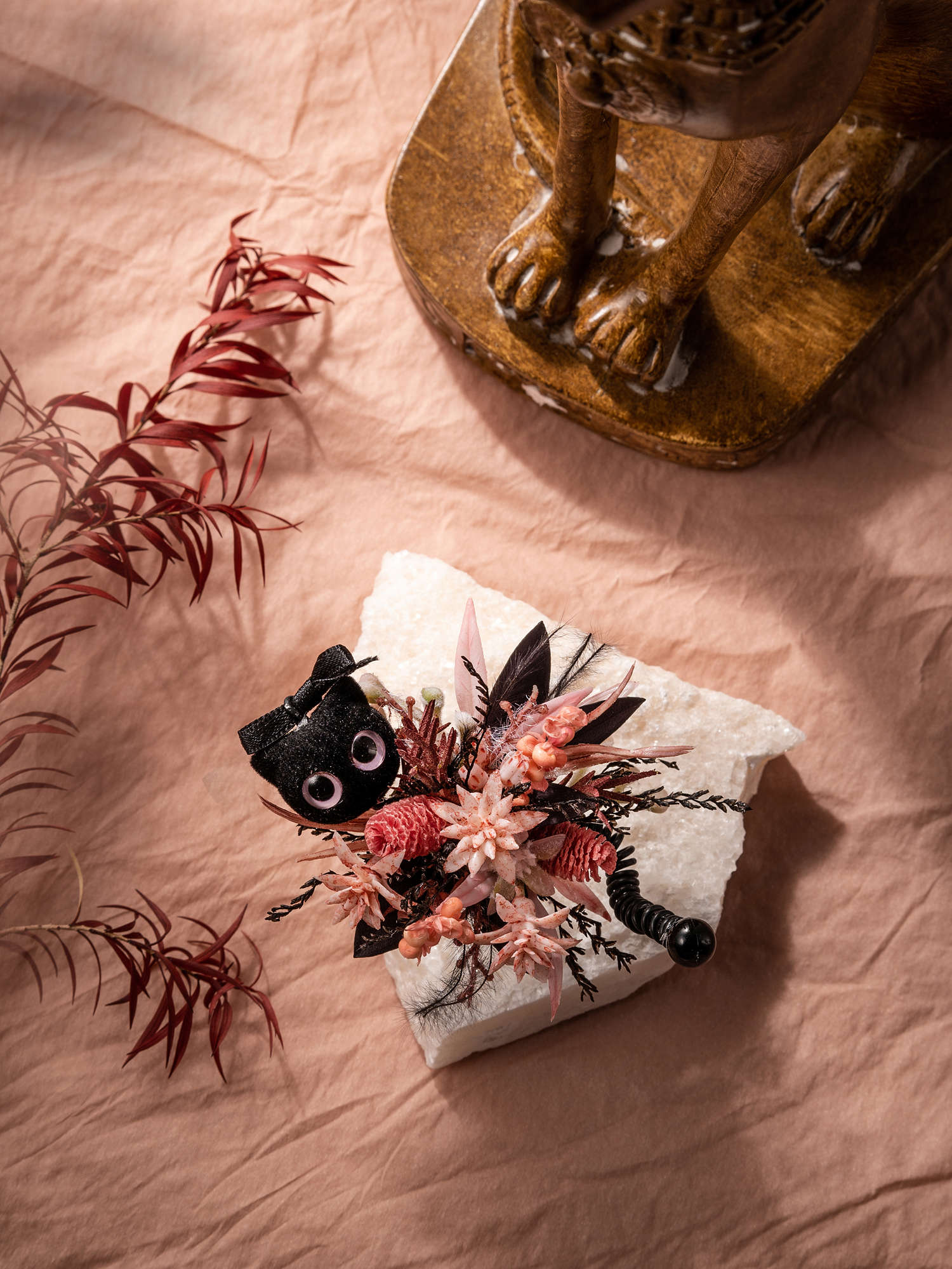 Cat Flower Corsage Ring - Image 4