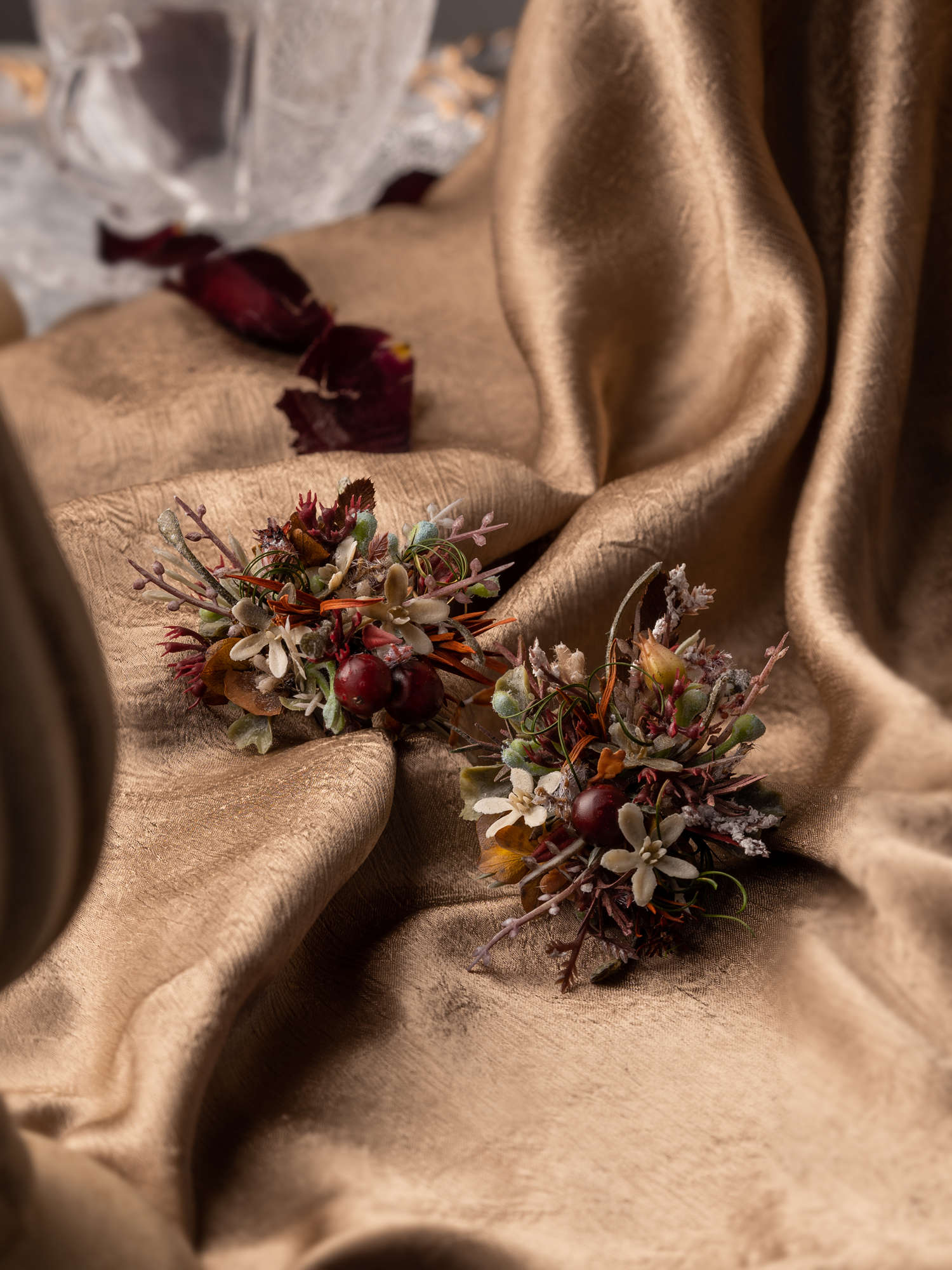 Medieval Gothic Wedding Flower Corsage Rings - Image 3